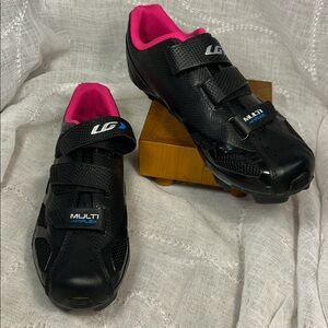 LG Louis Garneau bike shoes almost NEW